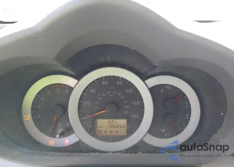 2011 Toyota Rav4 z USA, uszkodzony, nr VIN 2T3BF4DVXBW104336